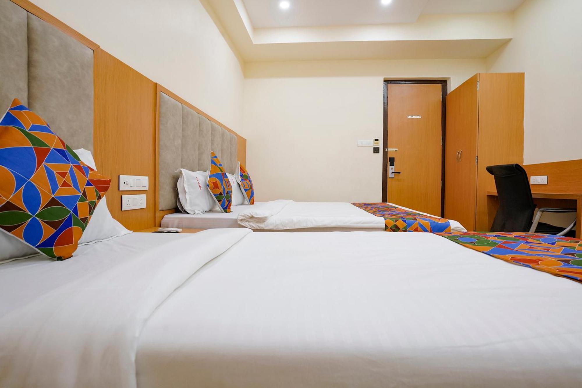 Fabhotel 7 Square - Nr Bkc 孟买 外观 照片