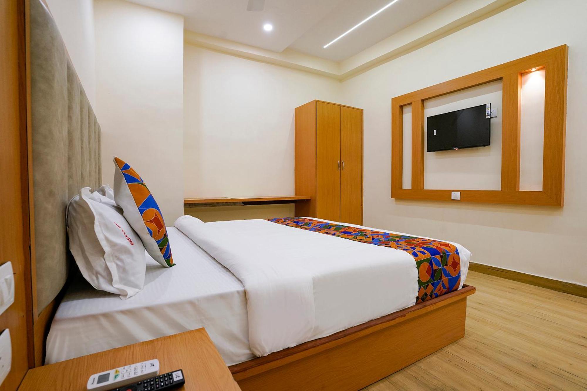 Fabhotel 7 Square - Nr Bkc 孟买 外观 照片