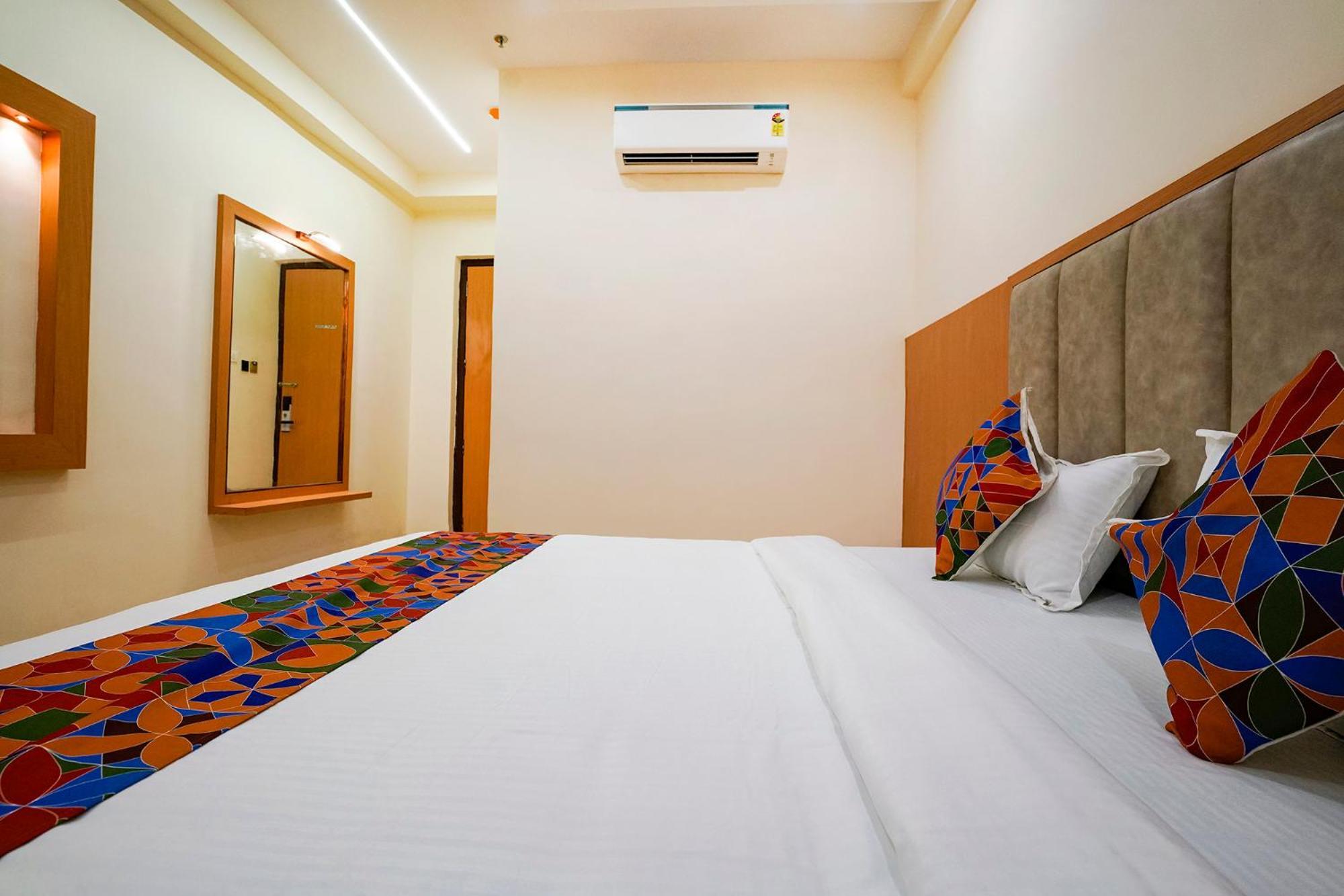 Fabhotel 7 Square - Nr Bkc 孟买 外观 照片